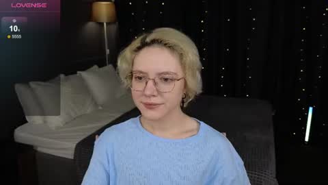 Snapshot of hottokori chatting on 06-17-26, 12:13 Kori online show from 06-17-26, 12:13