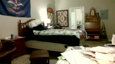 Snapshot of hottop_1981 chatting on 10-23-25, 02:33 Hottop 1981 online show from 10-23-25, 02:33