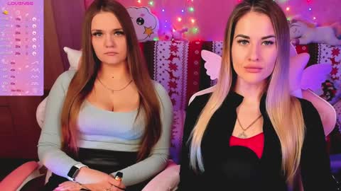 Snapshot of hotty_girls_here chatting on 01-19-25, 01:01 Ivanna and Jessica online show from 01-19-25, 01:01