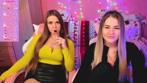 Snapshot of hotty_girls_here chatting on 02-02-25, 09:08 Ivanna and Jessica online show from 02-02-25, 09:08