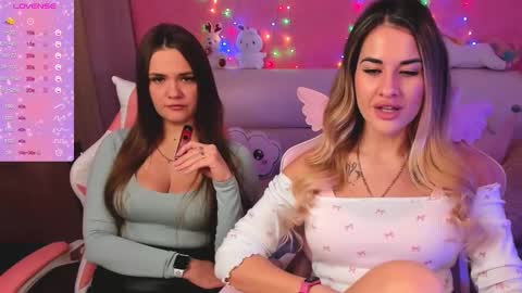 Snapshot of hotty_girls_here chatting on 02-17-25, 06:31 Ivanna and Jessica online show from 02-17-25, 06:31