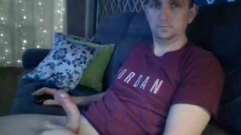 Snapshot of hotuk86 chatting on 02-11-25, 09:46 hotuk86 online show from 02-11-25, 09:46