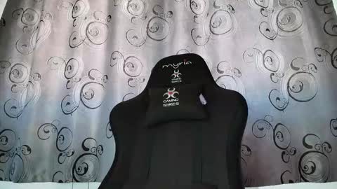 Snapshot of hotvany chatting on 10-21-25, 07:42 Goddess of Luv online show from 10-21-25, 07:42