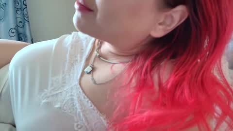 Snapshot of hotvany chatting on 11-10-25, 09:30 Goddess of Luv online show from 11-10-25, 09:30