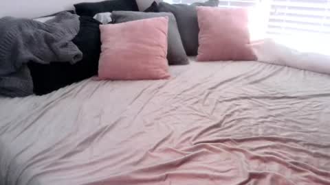 Snapshot of hotwife9 chatting on 01-05-25, 07:28 hotwife9 online show from 01-05-25, 07:28