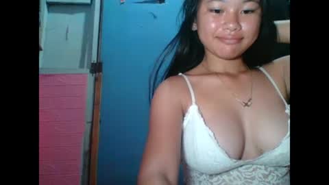 Snapshot of hotwild4u04 chatting on 12-28-24, 09:51 hotwild4u04 online show from 12-28-24, 09:51