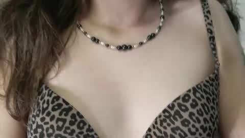 Hotwixx online show from 03-01-26, 11:51