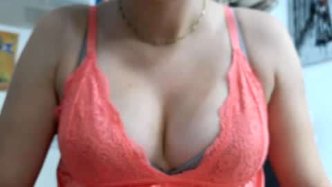 Snapshot of hotwinterxx chatting on 07-12-26, 07:32 Hotwixx online show from 07-12-26, 07:32