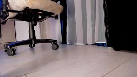 Susan online show from 02-09-25, 06:37