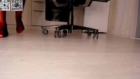 Susan online show from 02-22-25, 12:40