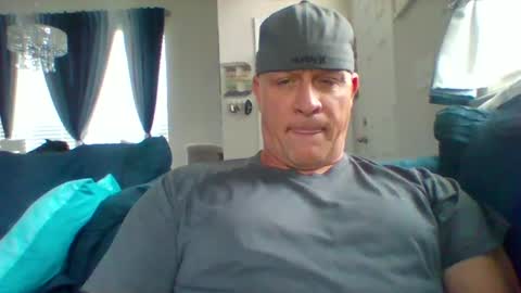 Snapshot of hotyummycock69 chatting on 09-10-25, 02:06 hotyummycock69 online show from 09-10-25, 02:06