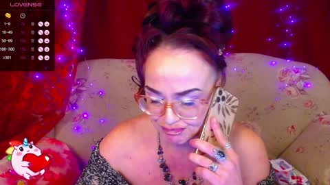 Hotzlata online show from 02-05-25, 07:53