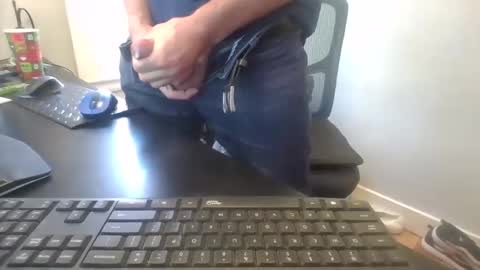 hoverday online show from 11-24-25, 03:12