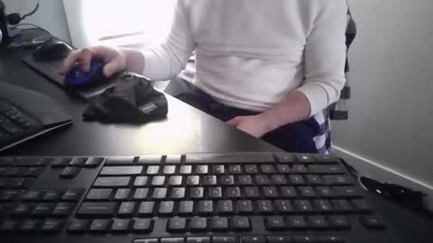 hoverday online show from 02-08-26, 01:47