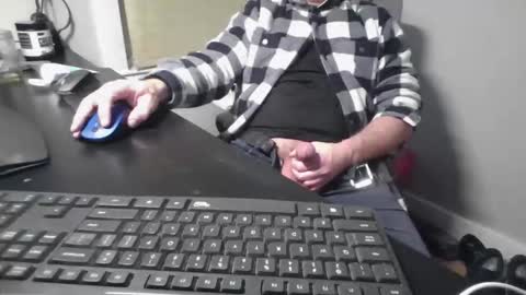 Snapshot of hoverday chatting on 03-16-26, 05:44 hoverday online show from 03-16-26, 05:44