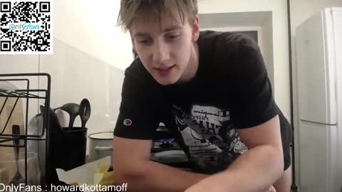 Snapshot of howardkottam chatting on 02-27-25, 09:25 howardkottam online show from 02-27-25, 09:25