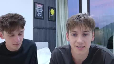 Snapshot of howardkottam chatting on 10-14-25, 11:22 howardkottam online show from 10-14-25, 11:22