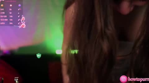 Mia online show from 09-15-25, 05:13