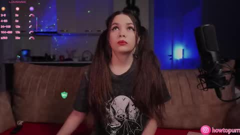 Mia online show from 01-09-26, 05:26