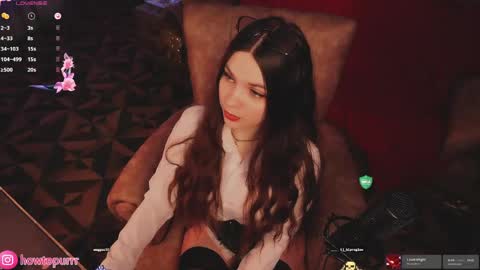 Mia online show from 04-29-26, 05:30