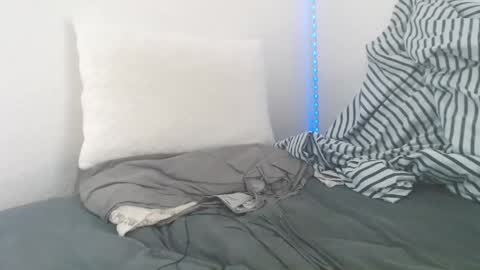 Snapshot of hoyboydkk chatting on 10-12-25, 01:54 Christian online show from 10-12-25, 01:54