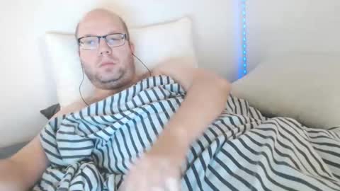 Snapshot of hoyboydkk chatting on 10-13-25, 01:33 Christian online show from 10-13-25, 01:33