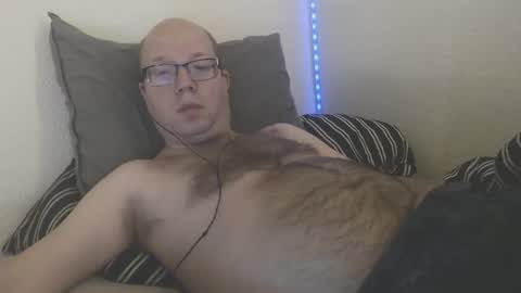 Snapshot of hoyboydkk chatting on 10-26-25, 03:12 Christian online show from 10-26-25, 03:12