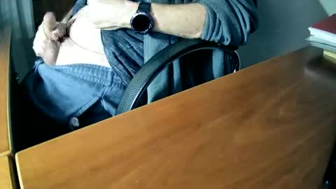 Snapshot of hpeter111 chatting on 02-23-25, 07:38 Peter online show from 02-23-25, 07:38
