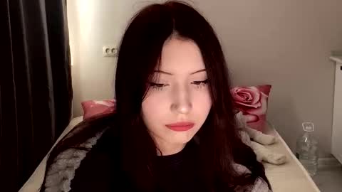 Snapshot of httpslina chatting on 09-12-25, 05:18 httpslina online show from 09-12-25, 05:18
