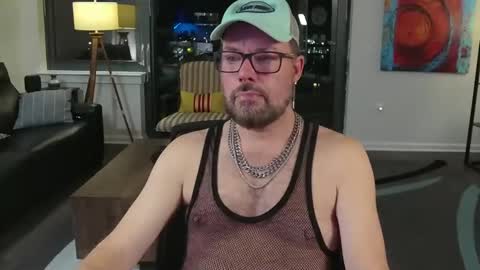 Snapshot of hudson_cage chatting on 10-20-25, 04:24 Hudson Cage formerly DCLthrKnkBoy online show from 10-20-25, 04:24