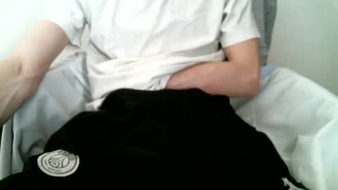 Keanu online show from 10-07-25, 11:40