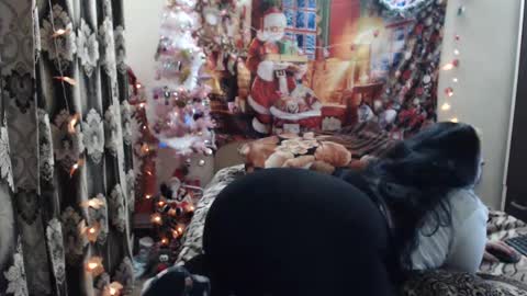 hugeassdevil online show from 12-22-24, 02:39