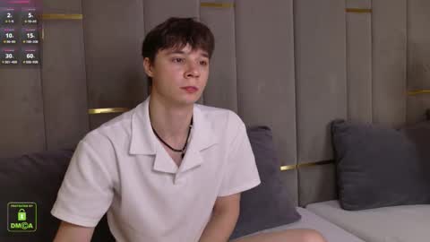 Snapshot of hugebangins_ chatting on 10-25-25, 11:07 ANTHONY online show from 10-25-25, 11:07