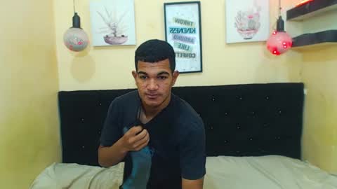 pablo  ubeer bigcock sexy twinks hot online show from 10-05-25, 03:49