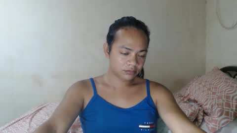 Snapshot of hugecockasian33 chatting on 05-18-26, 10:32 hugecockasian33 online show from 05-18-26, 10:32