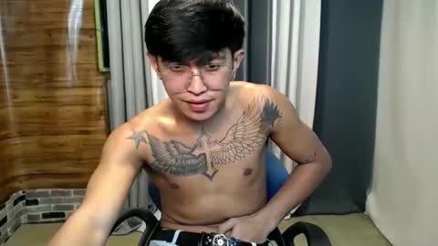 hugecockchristian online show from 10-05-25, 02:59