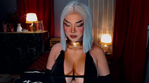 Snapshot of hugecockchristine chatting on 10-03-25, 02:03 Christine online show from 10-03-25, 02:03