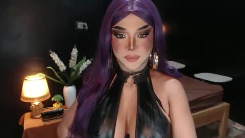 Christine online show from 04-12-26, 08:52