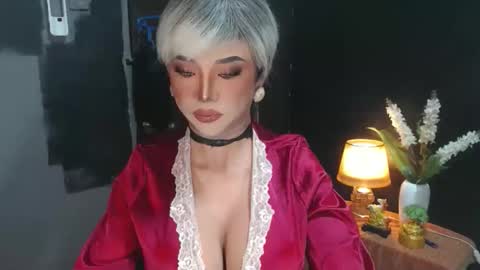 Christine online show from 04-21-26, 06:34