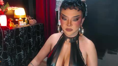 Christine online show from 06-18-26, 01:06
