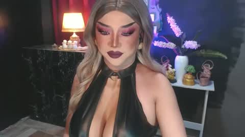 Christine online show from 07-06-26, 07:16