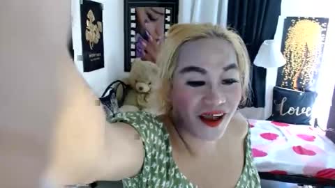 hugecockgoddessx online show from 04-04-26, 12:20