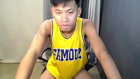 hugecockjames09 online show from 09-14-25, 04:44