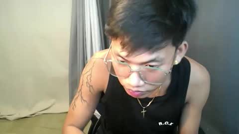 hugecockjames09 online show from 09-26-25, 11:03