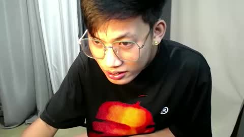 hugecockjames09 online show from 10-02-25, 12:45