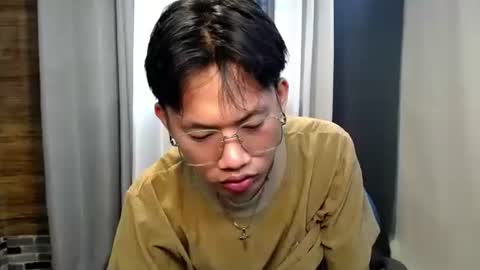 hugecockjames09 online show from 10-11-25, 04:55