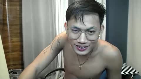 hugecockjames09 online show from 10-26-25, 08:53