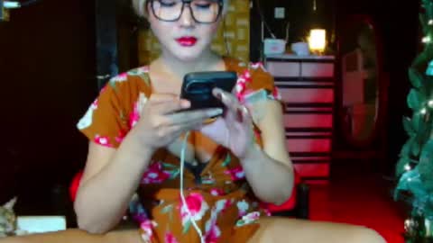 SPOILED MISCHIEVOUS online show from 10-22-25, 10:37