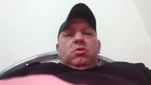 hugecummer10 online show from 01-12-26, 03:39