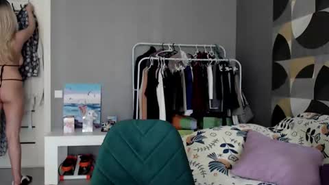 Snapshot of hugetittiesgerda chatting on 02-28-25, 12:09 Gerda online show from 02-28-25, 12:09